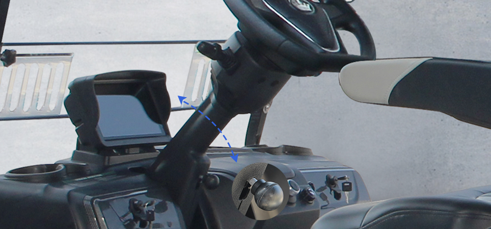 Evolution Maverick 6 Plus black white interior seating