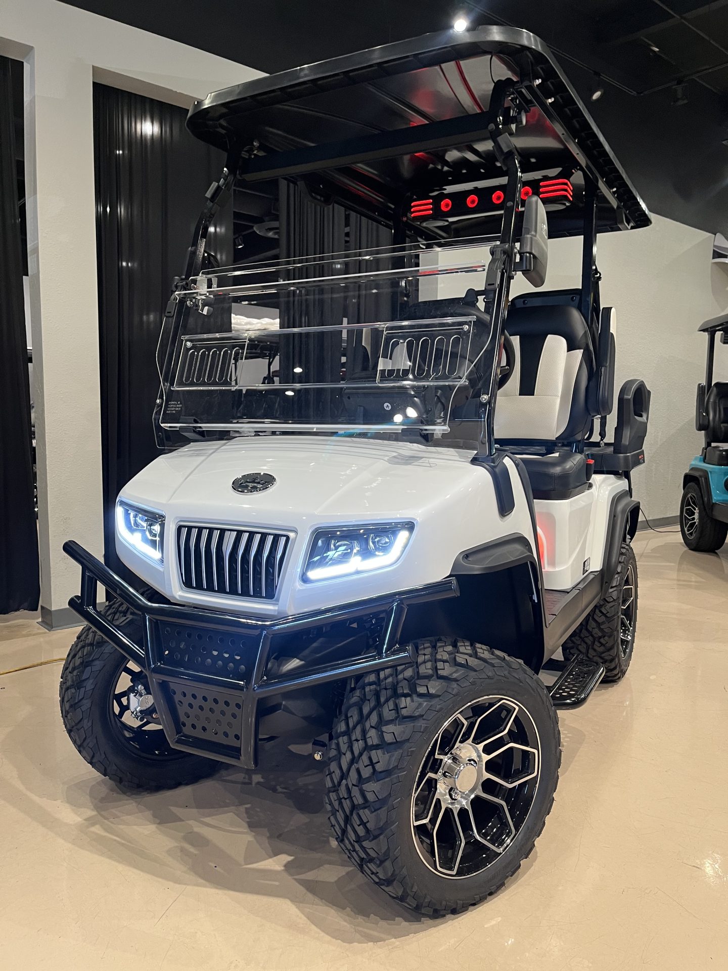 2026 Evolution D5 Maverick 4 passenger seating