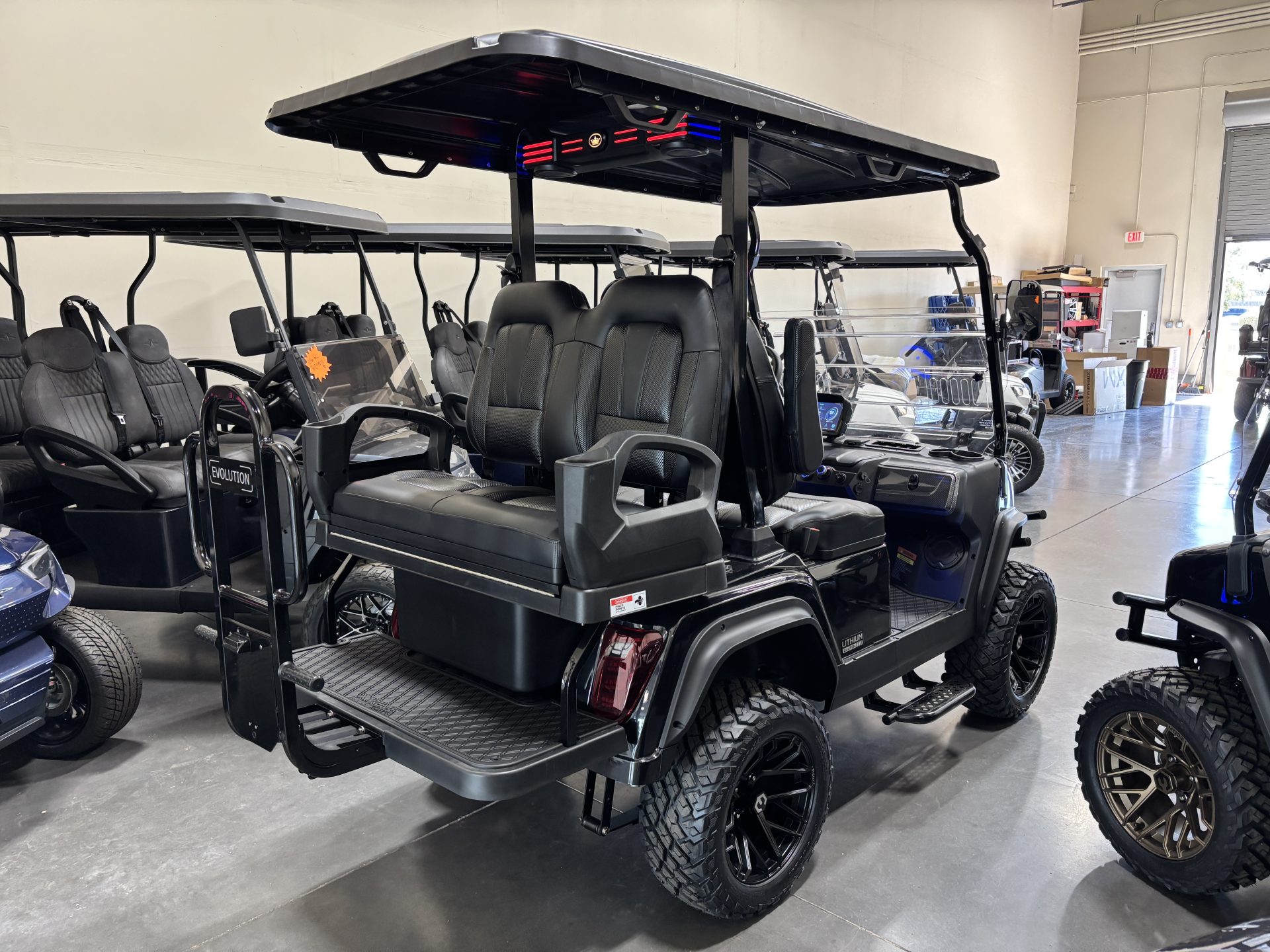Maverick 2+2 seating black interior