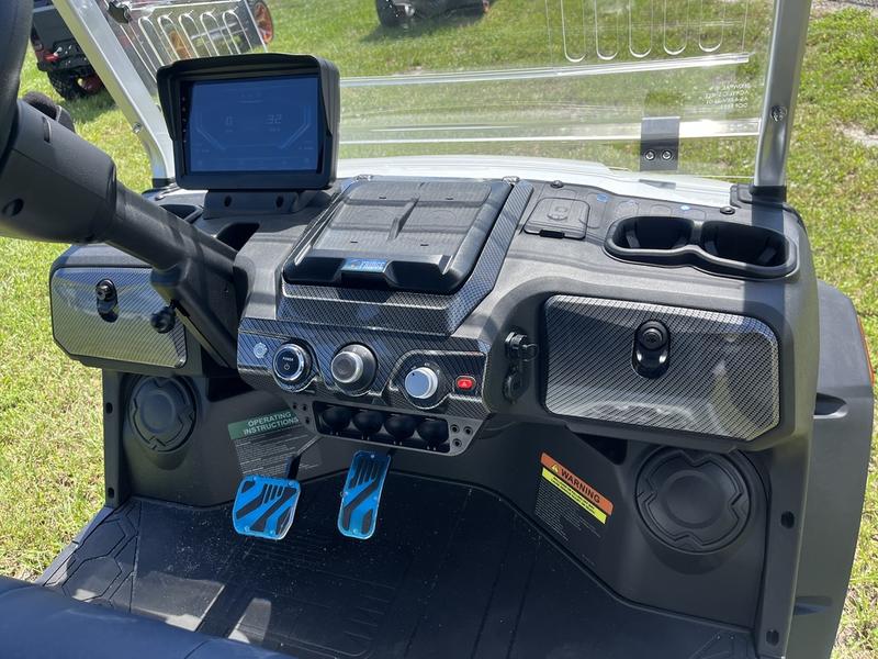2025 Evolution D-Max XT4 for Sale | 4WD 4-Seater with 24-Speaker Sound - Image 3